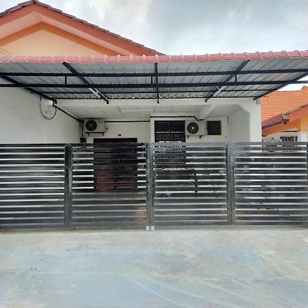 D'Port Dicksonmuslimonly Homestay מראה חיצוני תמונה
